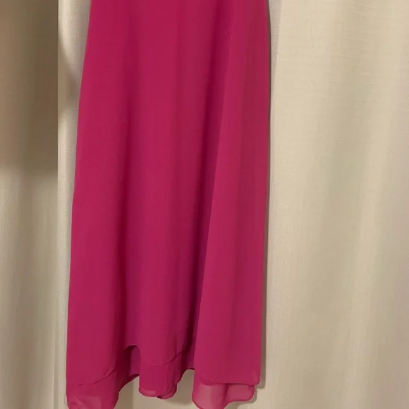 Pink chiffon dress 🌸 - Picture 4 of 4